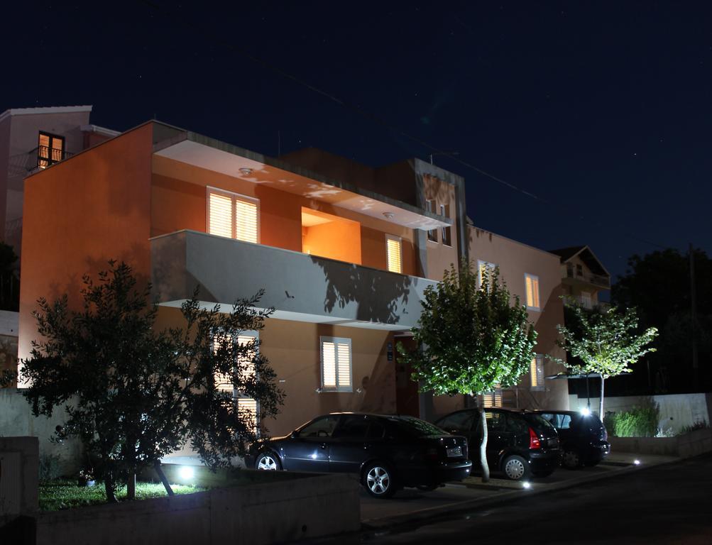 Apartment Gamma With Hydromassage Mini Pool Near Split Žrnovnica 외부 사진